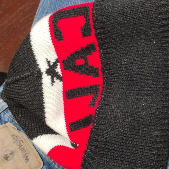 Boston Blue Cali Beanie hat - Picture 7 of 9